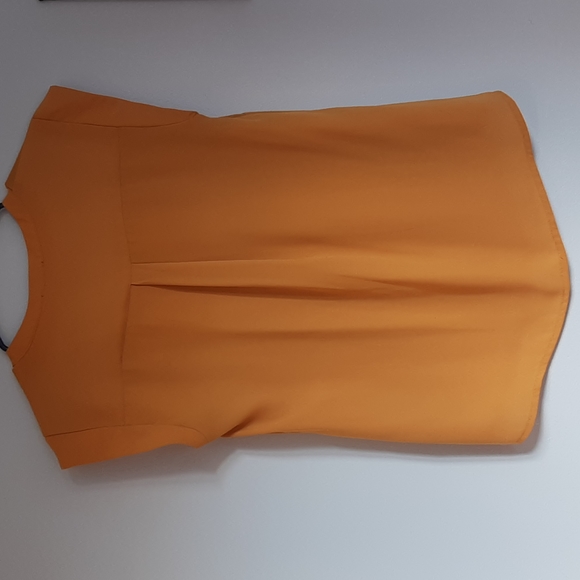 Mustard Shell Top - Picture 2 of 5